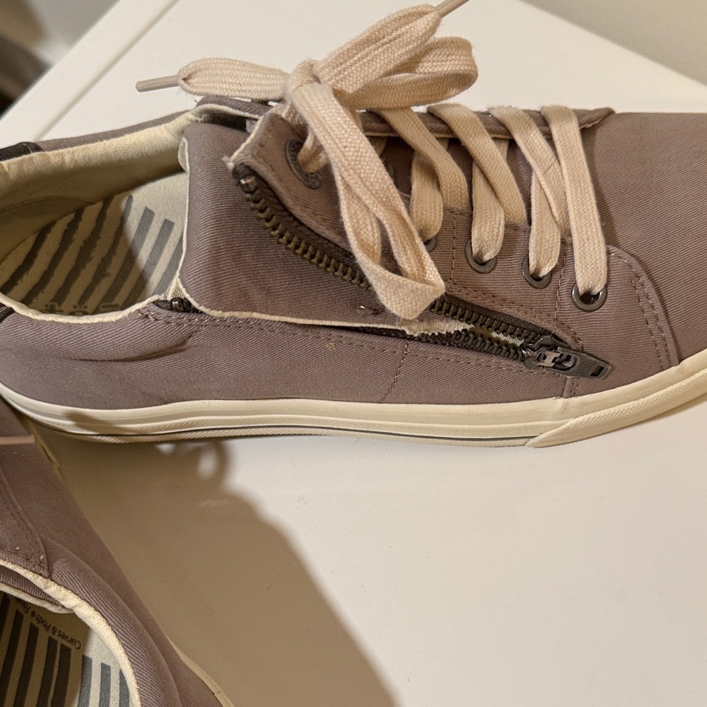 Taos Women's Z Soul Canvas Sneakers size 9.5 - Picture 10 of 10